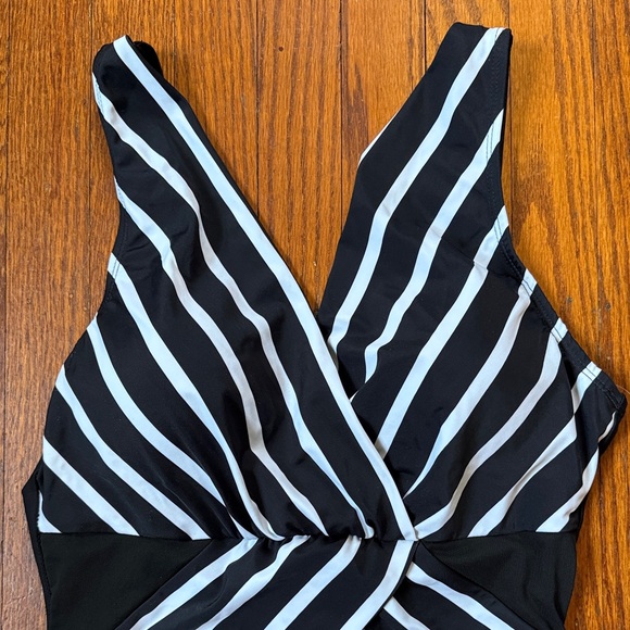 Black and White Diagonal Striped Swimsuit Medium - Picture 2 of 7